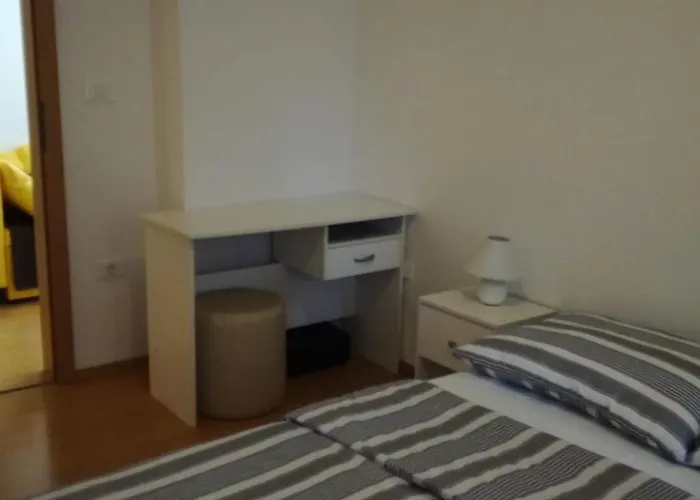 Mit Balkon By Interhome פיראן